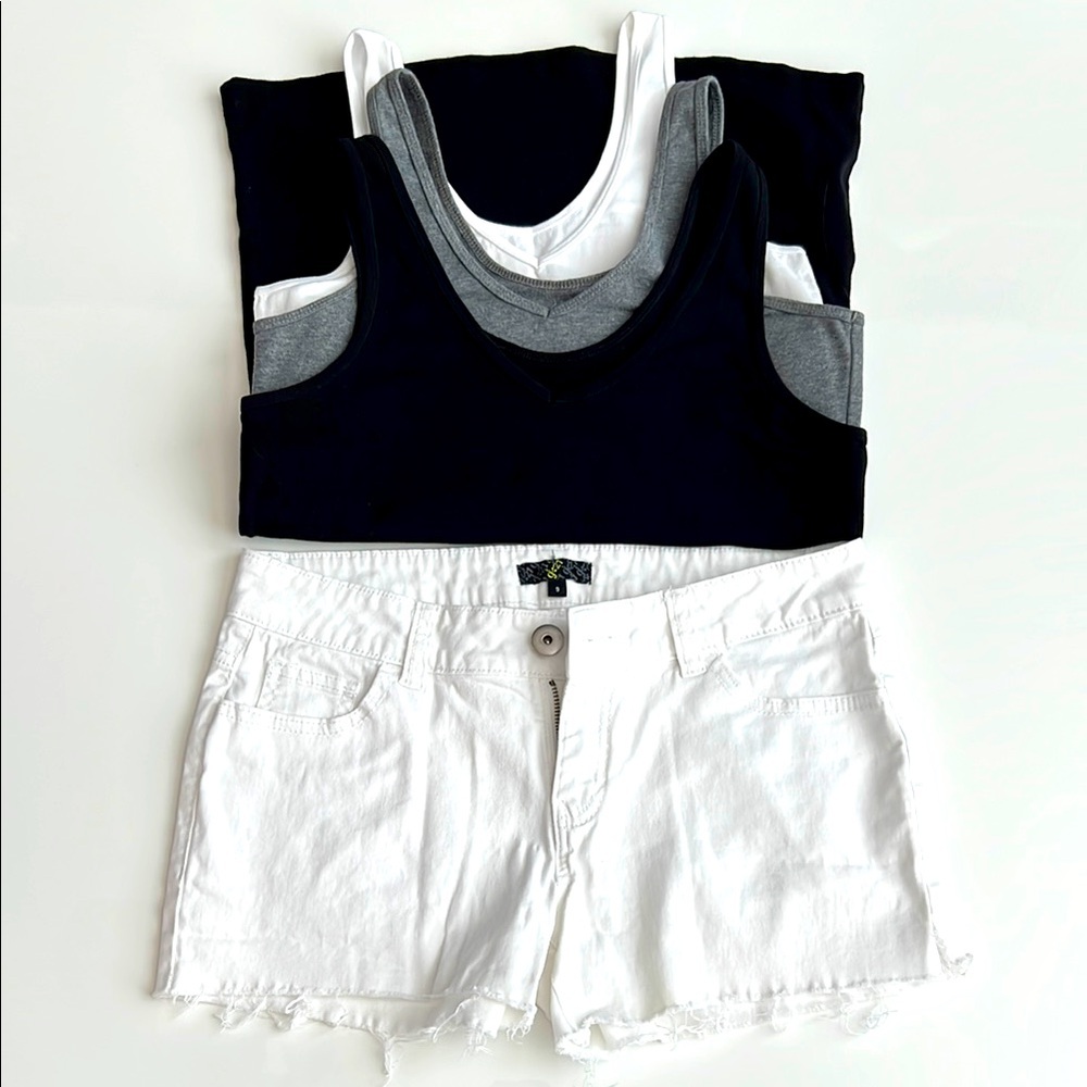 3 Tank Top Sleeveless Jane and Bleecker Black, White, Gray & white jeans shorts